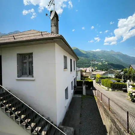 Appartement 6 Pers, 3 Chambres, Au 1Er Etage, D'Une Maison A Luz Saint Sauveur, Hautes-Pyrenees *