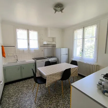 Feriehus 6 Pers, 3 Chambres, Au 1er Etage, D'une Maison A Luz Saint Sauveur, Hautes-pyrenees *