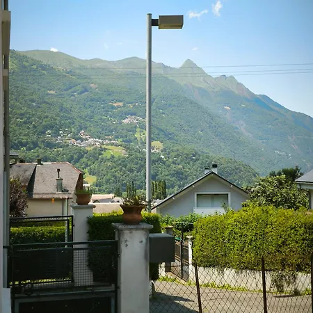 Appartement 6 Pers, 3 Chambres, Au 1Er Etage, D'Une Maison A Luz Saint Sauveur, Hautes-Pyrenees Holiday home Luz-Saint-Sauveur