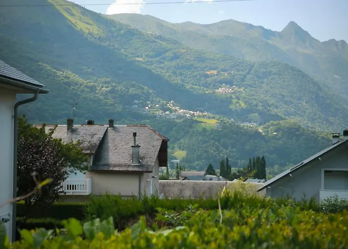 6 Pers, 3 Chambres, Au 1er Etage, D'une Maison A Luz Saint Sauveur, Hautes-pyrenees Дом отдыха Люс-Сен-Совёр