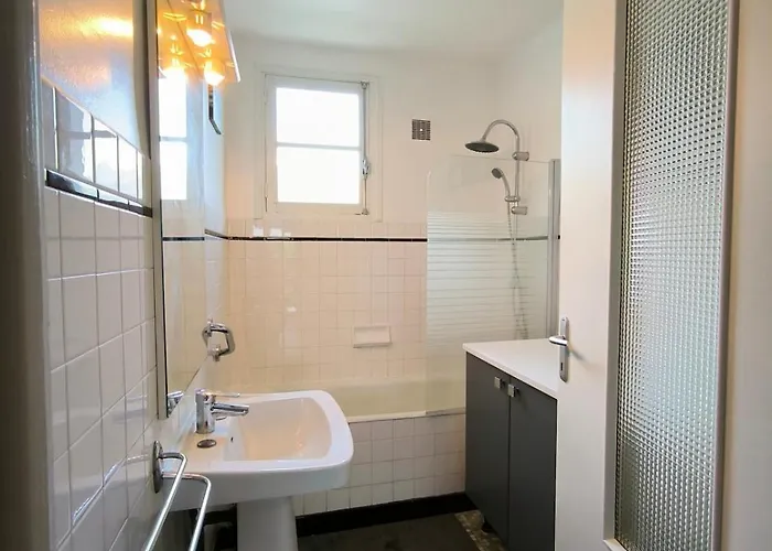 6 Pers, 3 Chambres, Au 1er Etage, D'une Maison A Luz Saint Sauveur, Hautes-pyrenees Дом отдыха Люс-Сен-Совёр